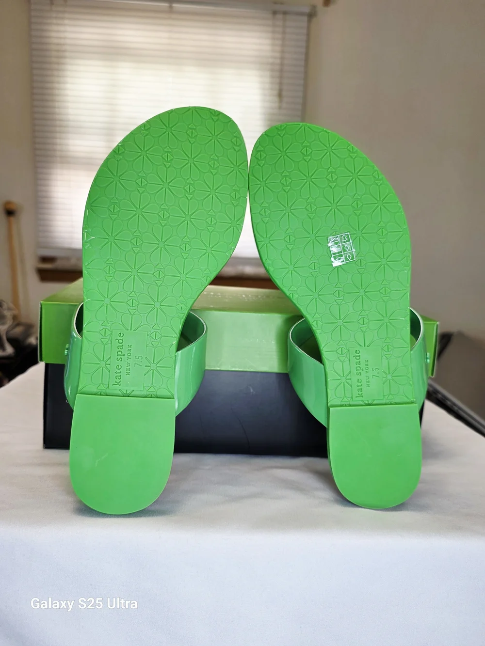 Kate Spade Patent Irene Sandals In Fresh Greens Size 7.5B